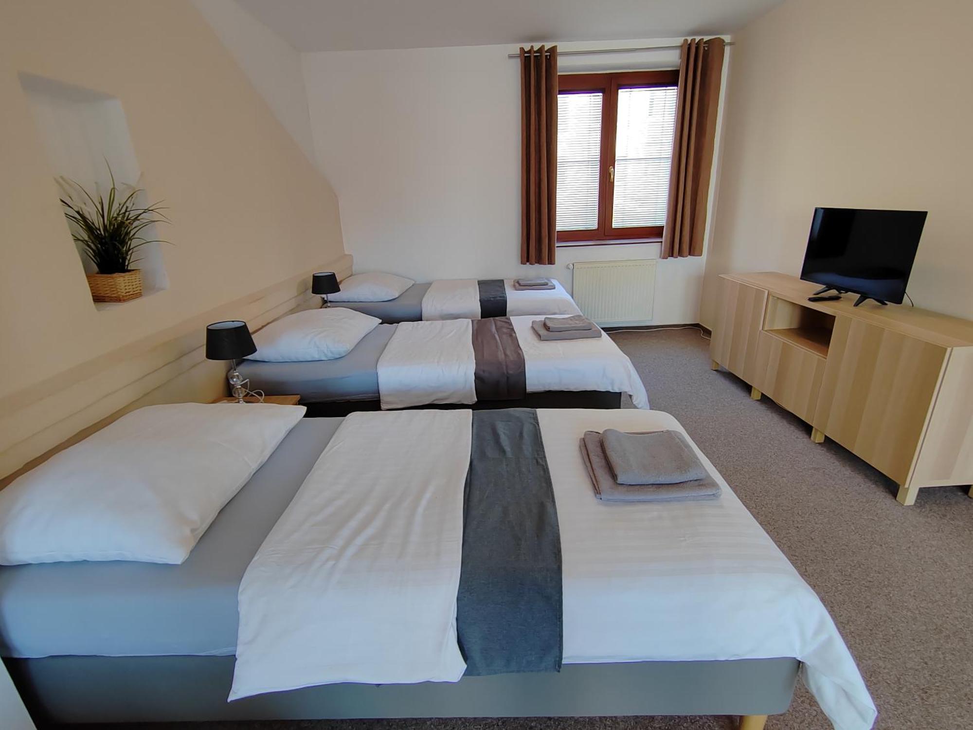 Penzion Exotic Ostrava Ngoại thất bức ảnh